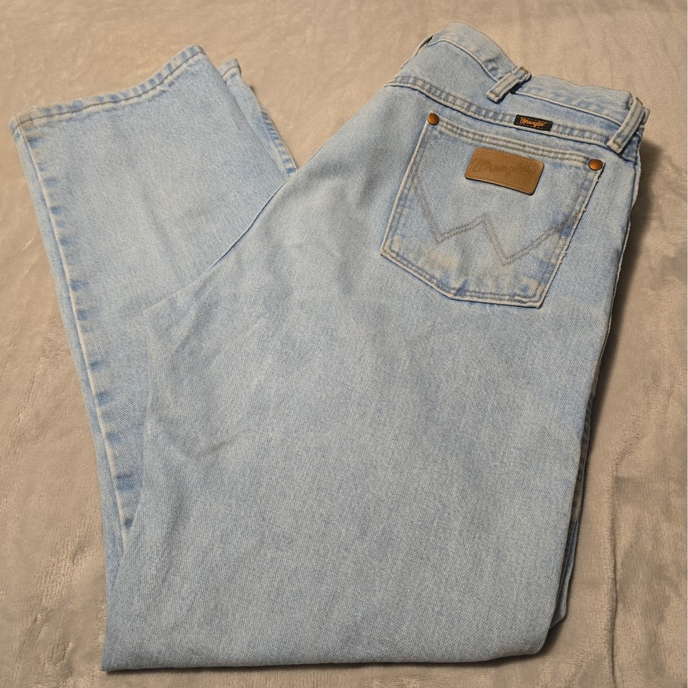 Vintage 90s Wrangler 13MWZ Jeans Mens 38x32 Cowboy Cut Light Wash Denim